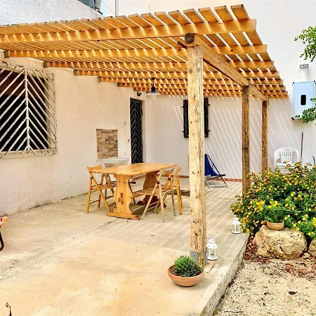 Siciliana Con Piscina 