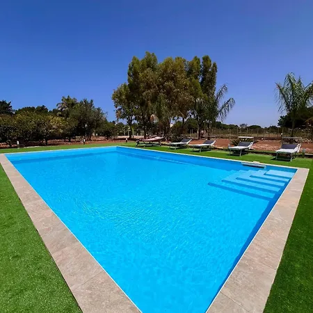 Siciliana Con Piscina 