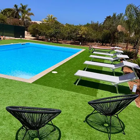 Siciliana Con Piscina 