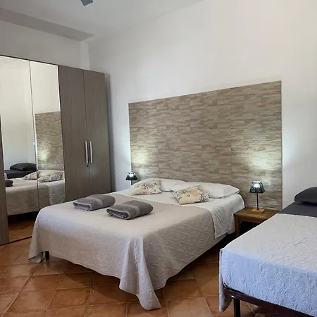 Dom wakacyjny Siciliana Con Piscina 