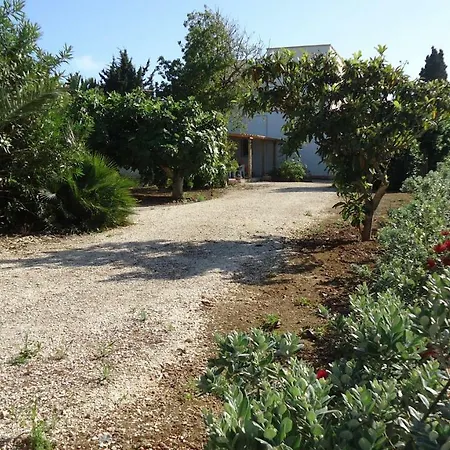 Siciliana Con Piscina 